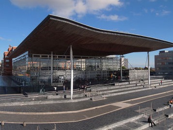 Senedd - photo: wikimedia commons